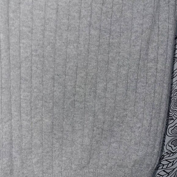 Who What Wear gray sweater vest academia small layering - Picture 7 of 8